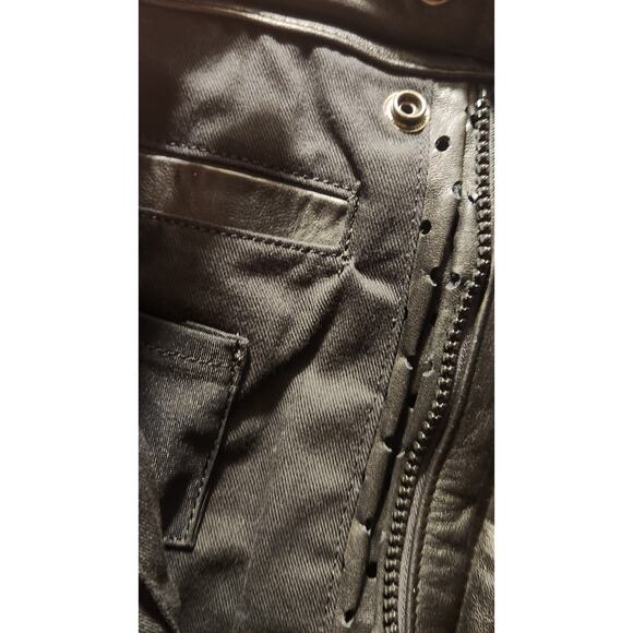 First Gear Women's Black Leather Biker Jacket Sz Lg Lot of Pockets Venting - Picture 4 of 14